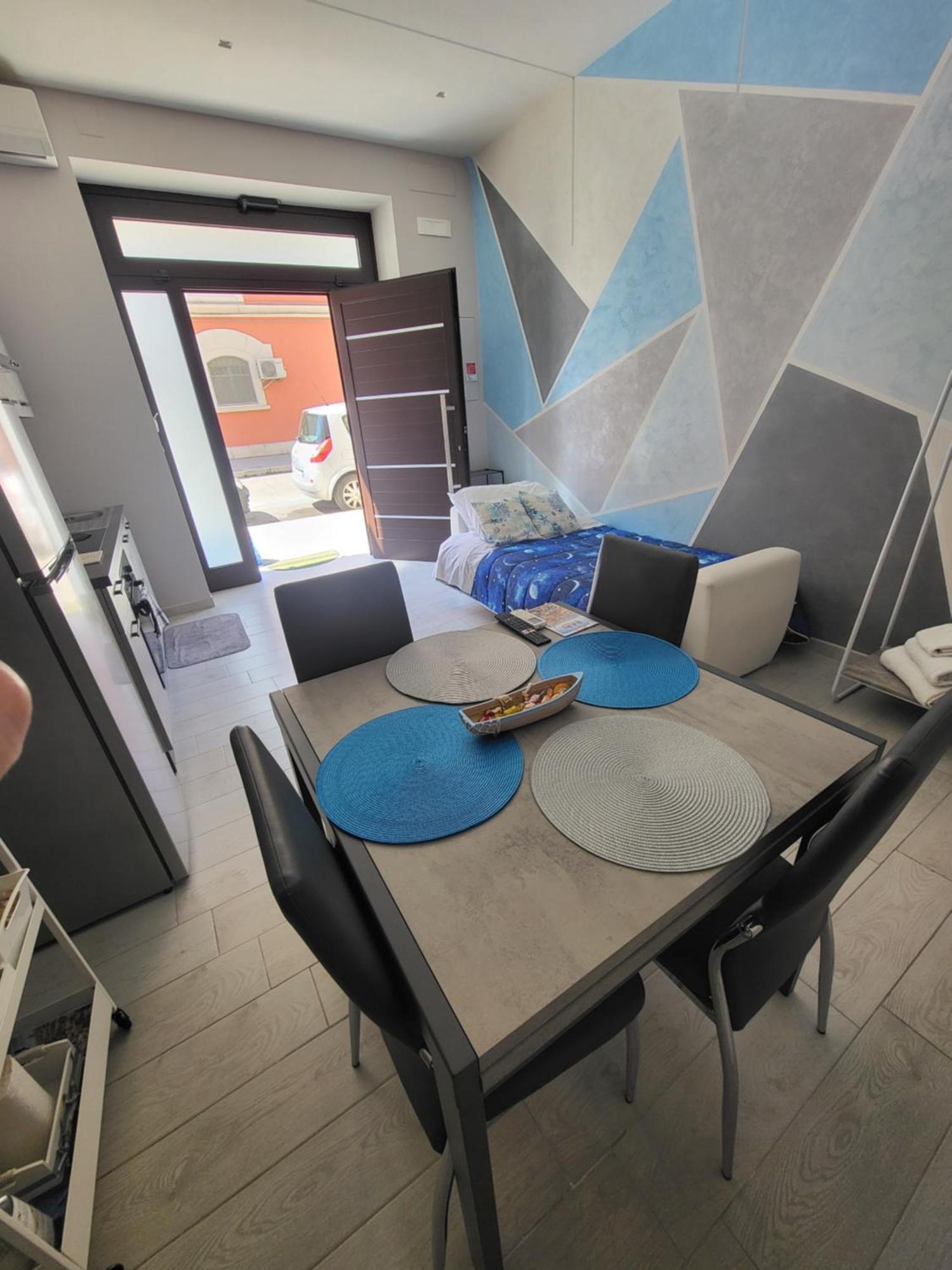 Casa Vacanze Manthy Posizione Centrale Bari Exterior foto